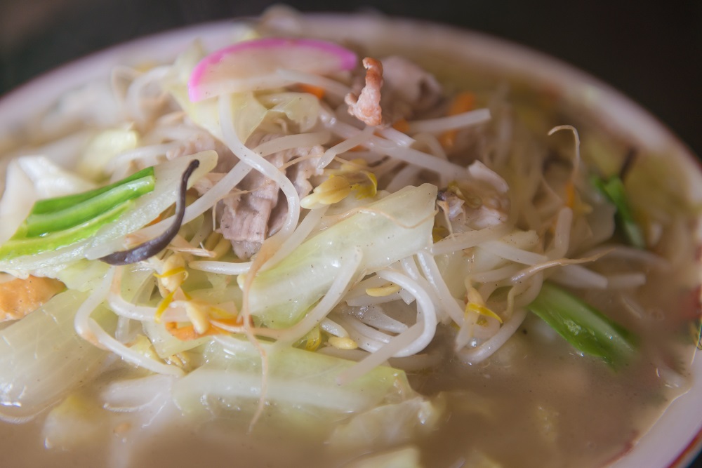 イカの口がインパクト大！唐津上場ちゃんぽんの魅力 | なべやき屋