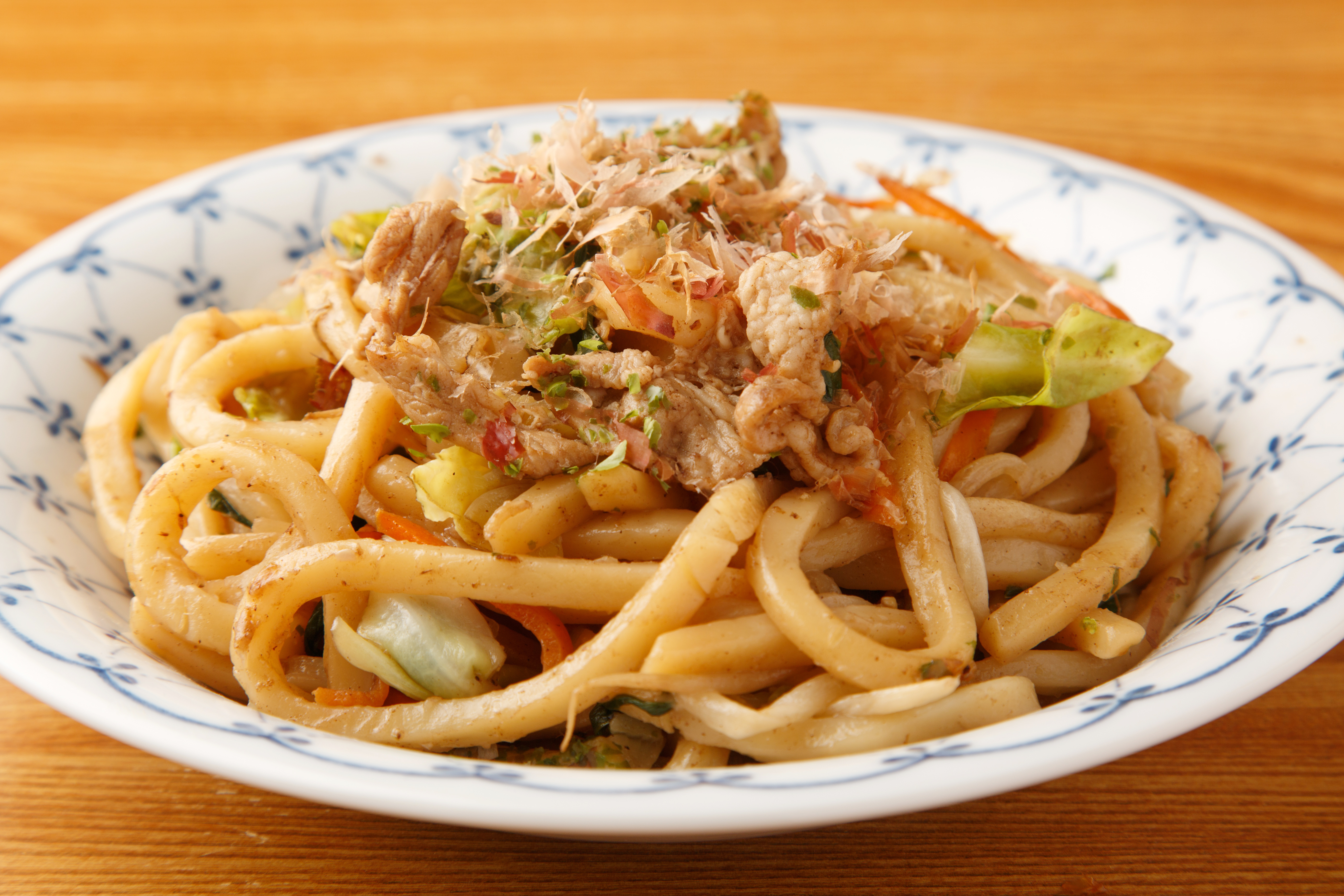 10月14日は焼きうどんの日！焼きうどん発祥の地ってどこ？ | なべやき